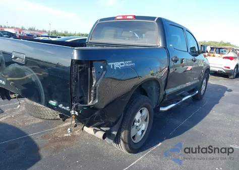 2013 Toyota Tundra Grade 5.7L V8 z USA, uszkodzony, nr VIN 5TFDW5F14DX300294